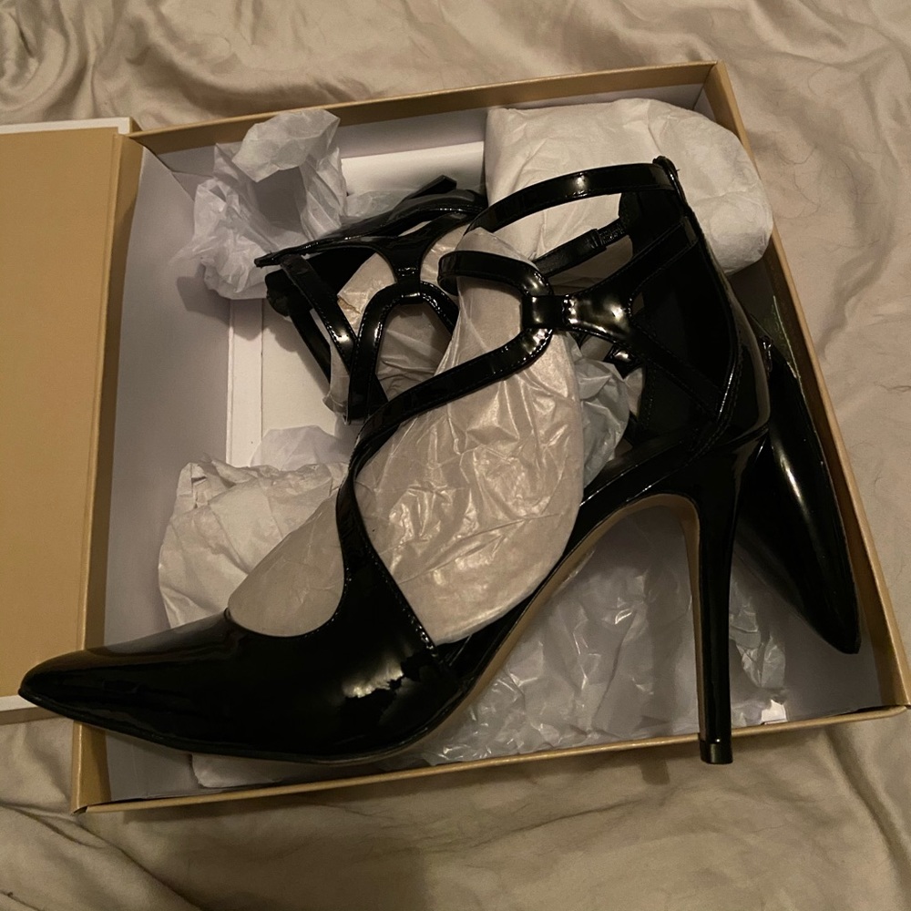 Michael Kors catia pump